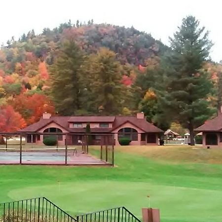 Jack O'Lantern Resort Lodging Woodstock Exterior photo