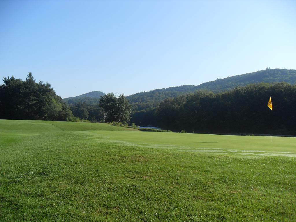 Jack O'Lantern Resort Lodging Woodstock Exterior photo